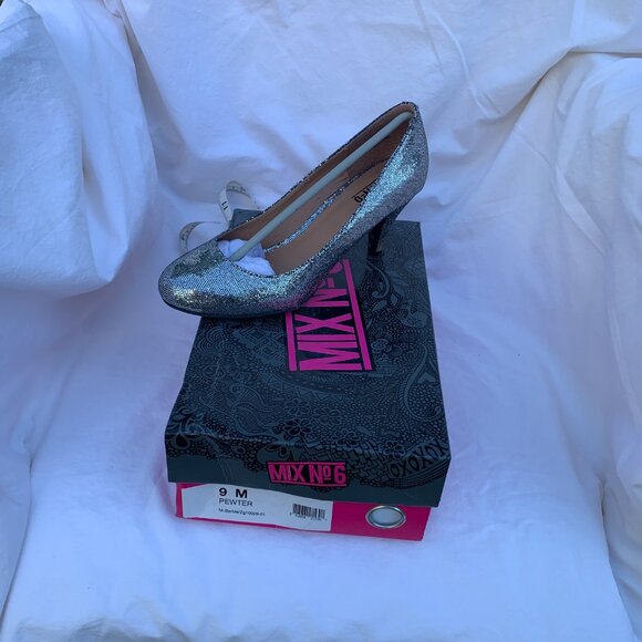 Sparkly Pumps Mix No. 6 Glitter Heels Size 9. New with box - Picture 5 of 5
